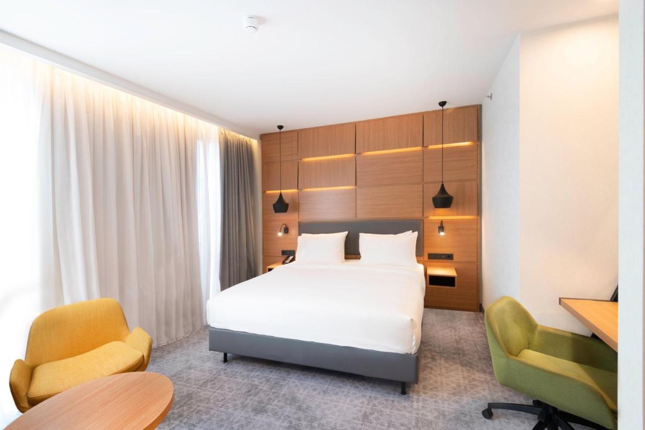 Holiday Inn Yerevan - Republic Square By Ihg Exteriér fotografie