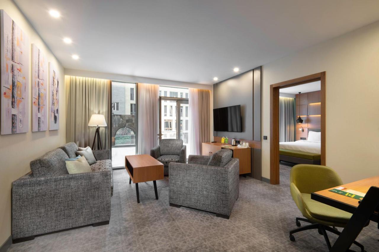 Holiday Inn Yerevan - Republic Square By Ihg Exteriér fotografie